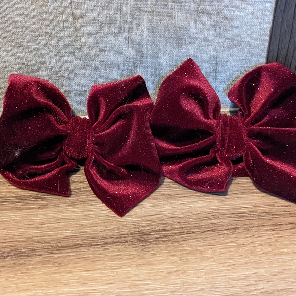Bows - Picture 7 of 10